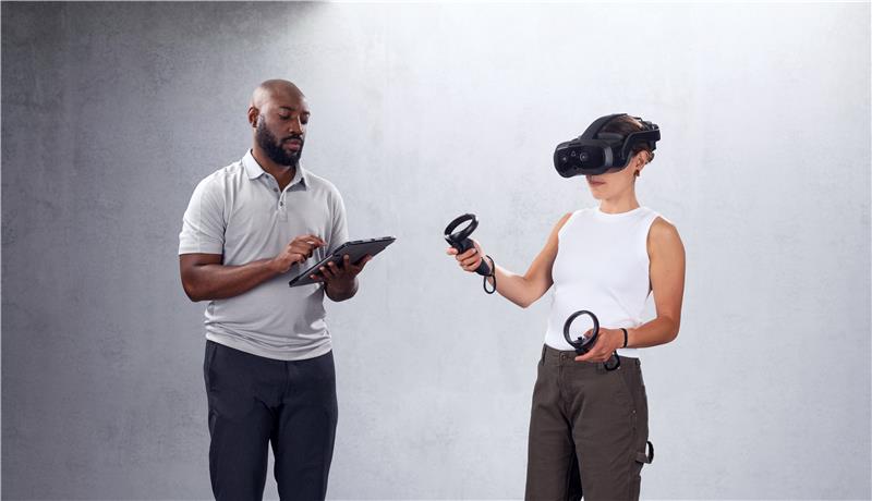 Vive Focus Vision着用イメージ